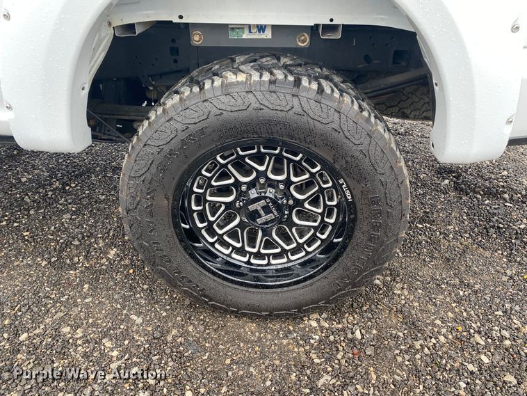 image for item KB9586 2019 Ford F250 Super Duty XL  Crew Cab pickup truck