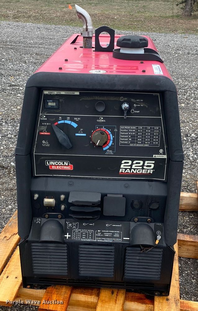 image for item KB9588 Lincoln Electric 225 Ranger  welder/generator