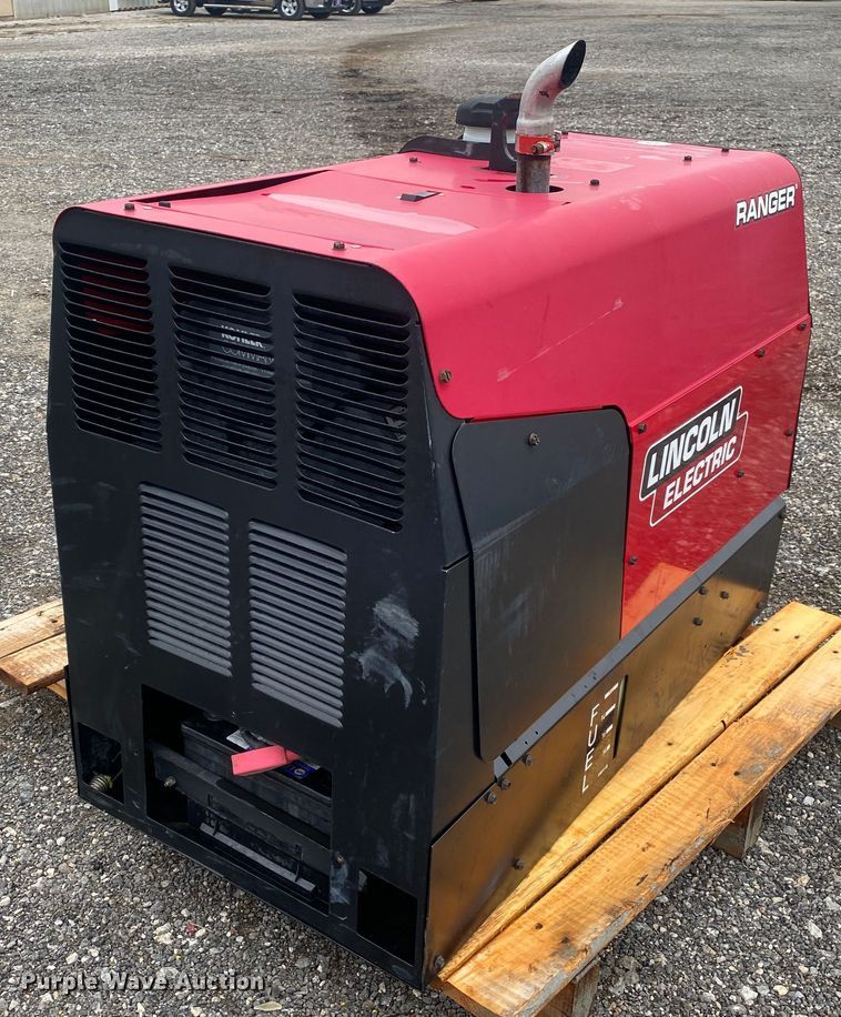 image for item KB9588 Lincoln Electric 225 Ranger  welder/generator