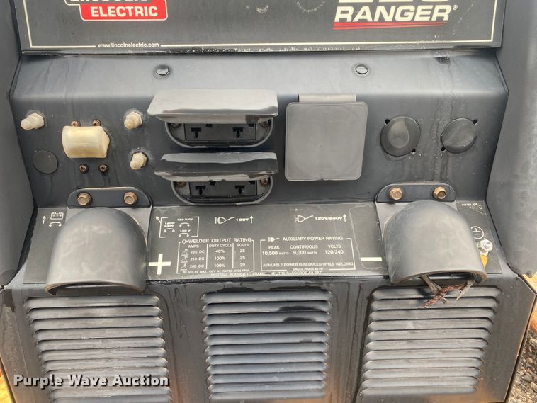 image for item KB9588 Lincoln Electric 225 Ranger  welder/generator