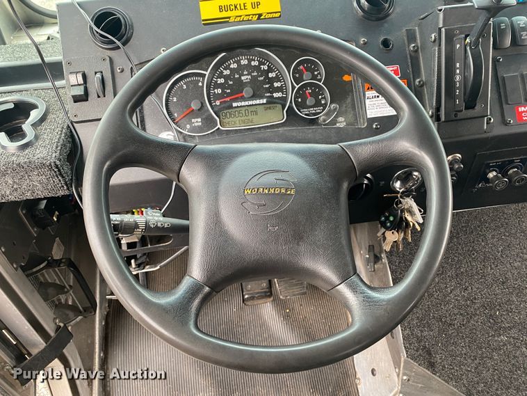 image for item KB9591 2010 Workhorse W62  delivery truck