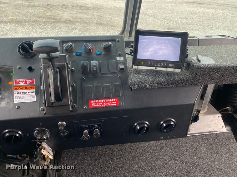 image for item KB9591 2010 Workhorse W62  delivery truck