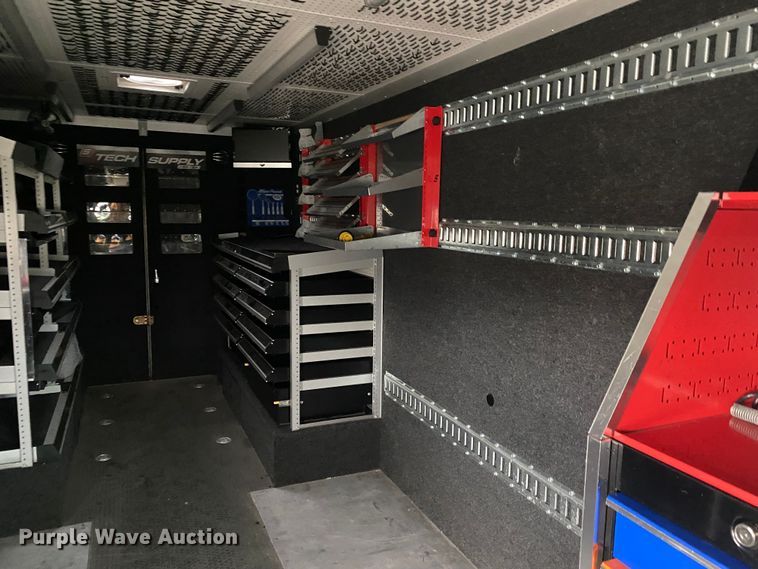 image for item KB9591 2010 Workhorse W62  delivery truck