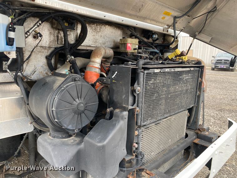 image for item KB9591 2010 Workhorse W62  delivery truck