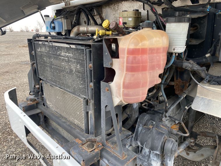 image for item KB9591 2010 Workhorse W62  delivery truck