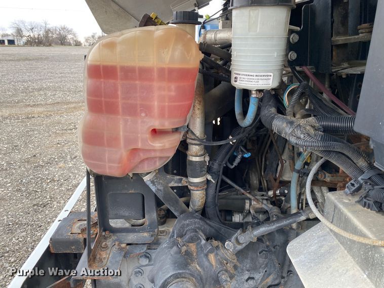 image for item KB9591 2010 Workhorse W62  delivery truck