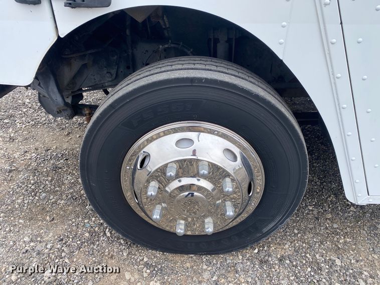 image for item KB9591 2010 Workhorse W62  delivery truck