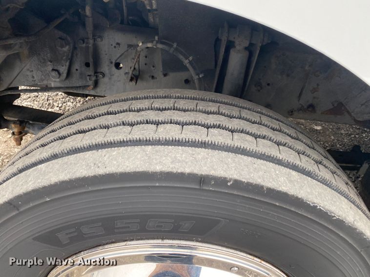 image for item KB9591 2010 Workhorse W62  delivery truck