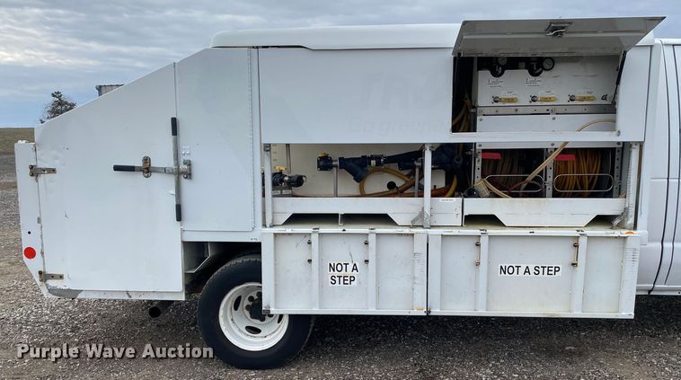 image for item KB9594 2011 Ford E450 Super Duty  utility van