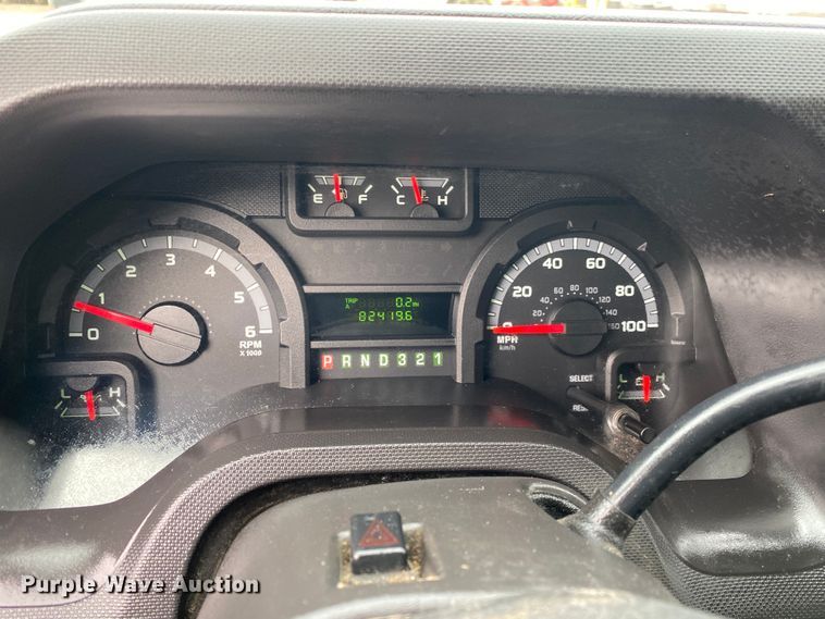 image for item KB9594 2011 Ford E450 Super Duty  utility van