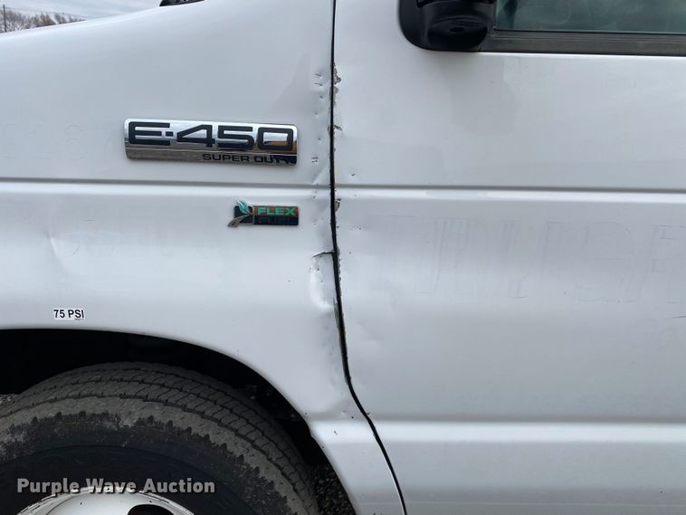 image for item KB9594 2011 Ford E450 Super Duty  utility van