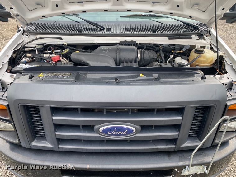 image for item KB9594 2011 Ford E450 Super Duty  utility van