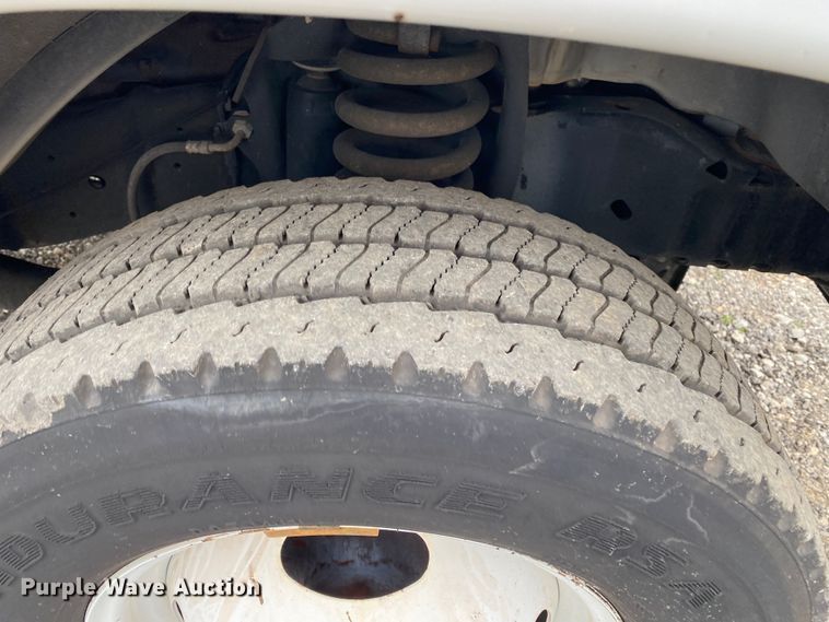 image for item KB9594 2011 Ford E450 Super Duty  utility van