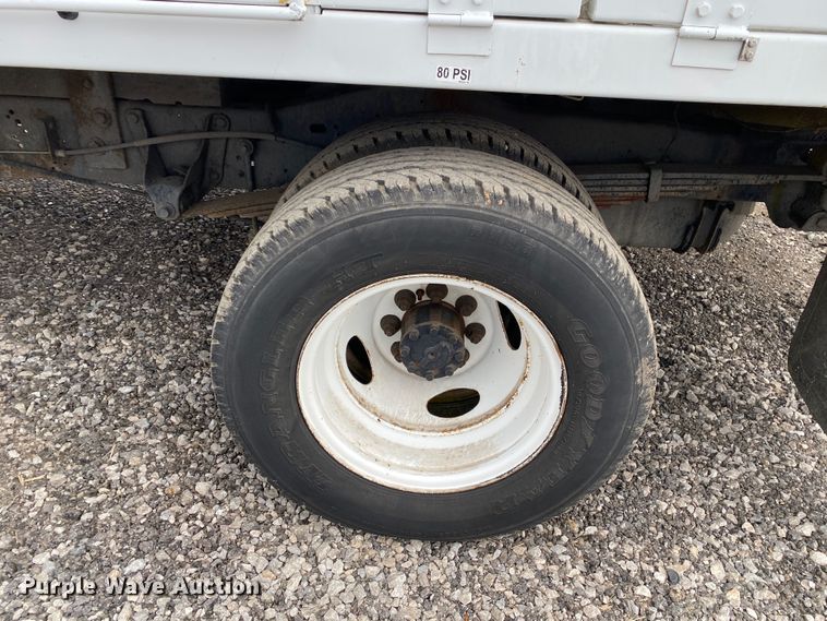 image for item KB9594 2011 Ford E450 Super Duty  utility van