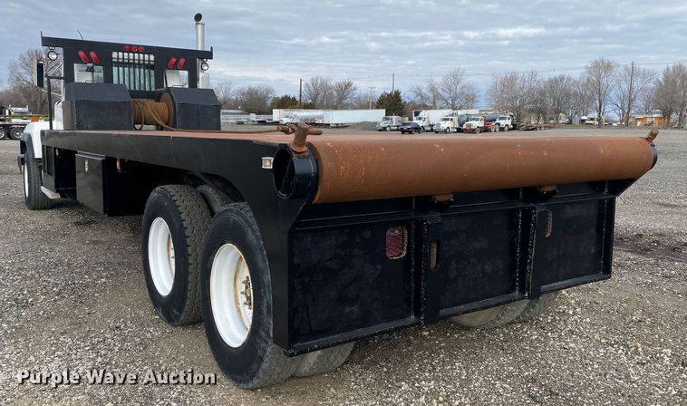 image for item KB9595 1996 Mack RD688S  winch truck