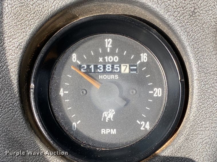 image for item KB9595 1996 Mack RD688S  winch truck