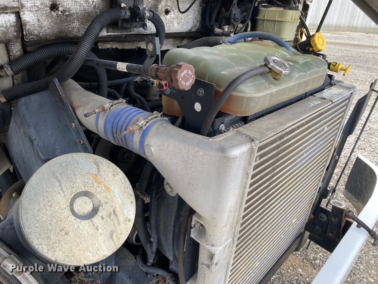 image for item KB9596 2006 Freightliner MT45  delivery truck