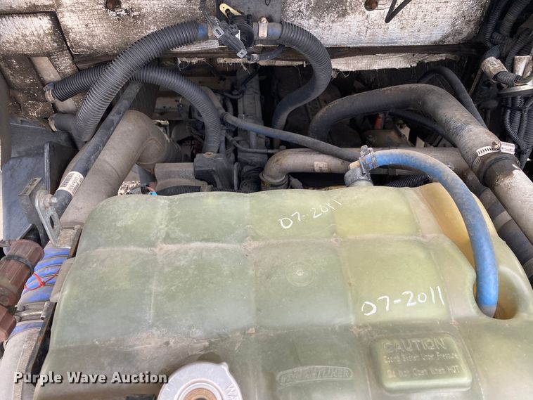 image for item KB9596 2006 Freightliner MT45  delivery truck