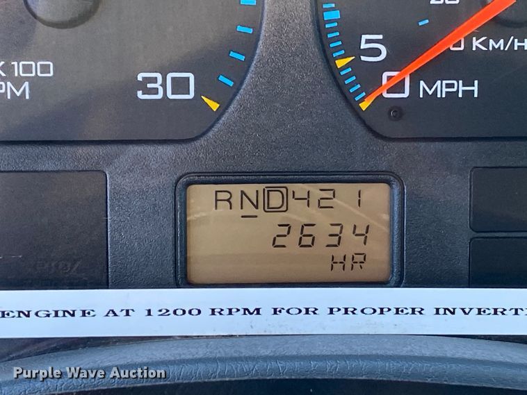 image for item KB9599 2003 International 4200 SBA  box truck