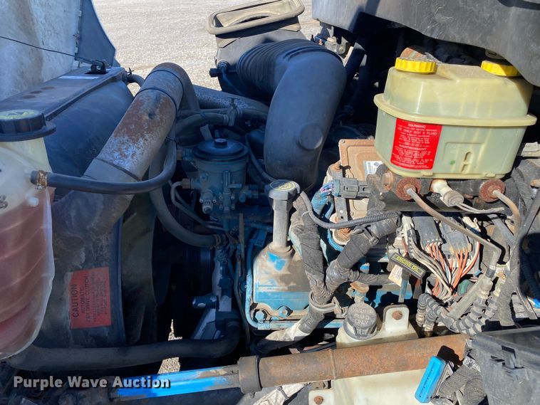 image for item KB9599 2003 International 4200 SBA  box truck