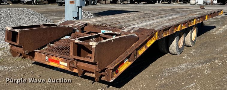 image for item KR9555 1984 Trail-Eze DN20R30  equipment trailer