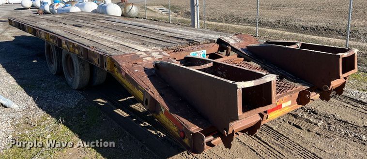 image for item KR9555 1984 Trail-Eze DN20R30  equipment trailer