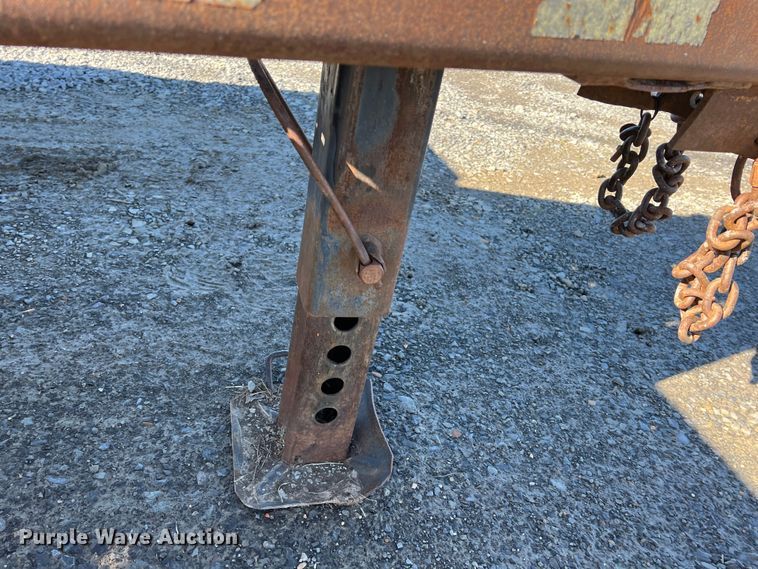 image for item KR9555 1984 Trail-Eze DN20R30  equipment trailer