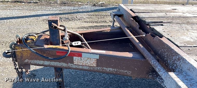 image for item KR9555 1984 Trail-Eze DN20R30  equipment trailer