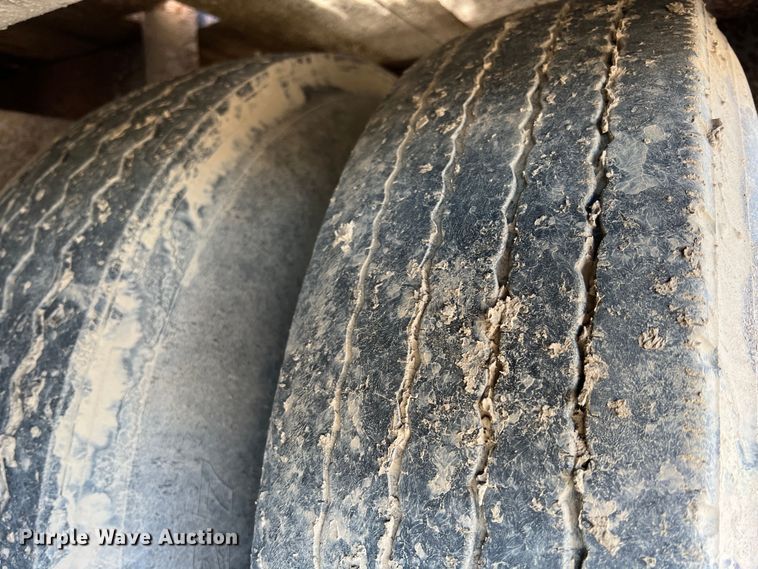 image for item KR9555 1984 Trail-Eze DN20R30  equipment trailer