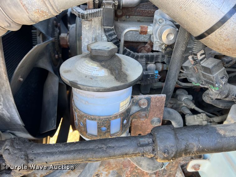 image for item KR9557 2008 International 4300  flatbed truck