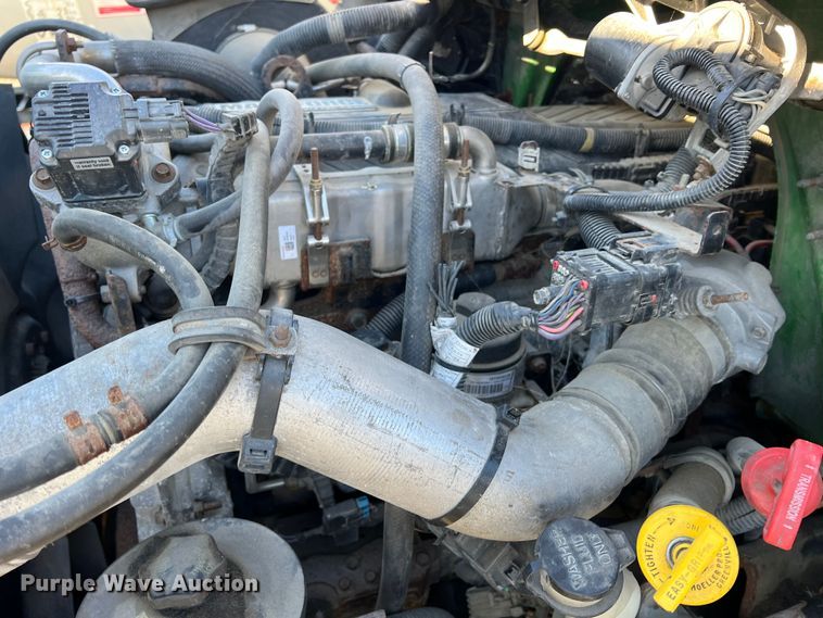 image for item KR9557 2008 International 4300  flatbed truck