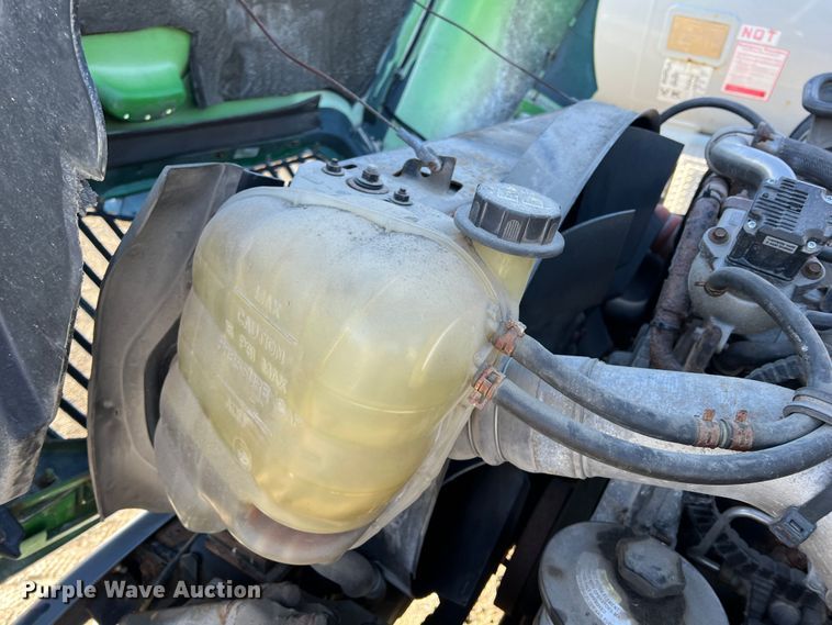 image for item KR9557 2008 International 4300  flatbed truck