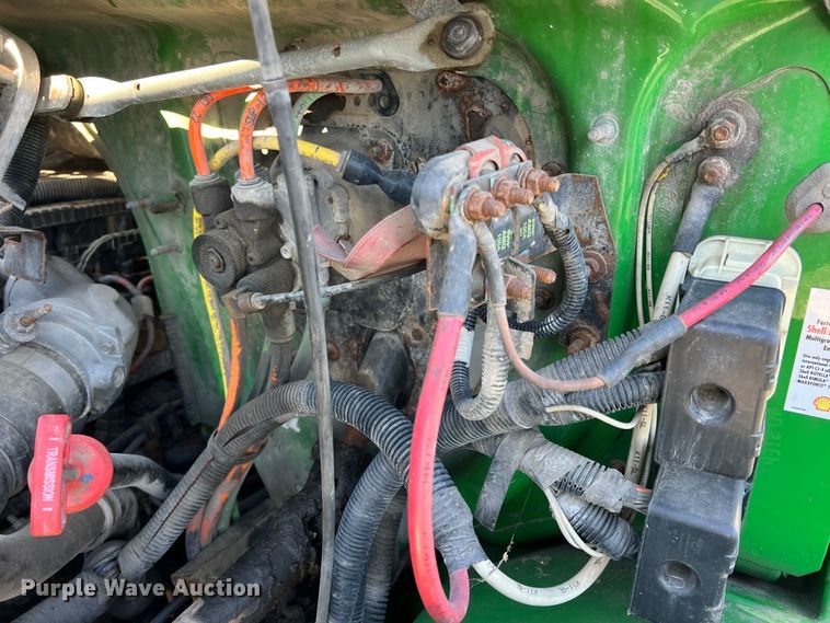 image for item KR9557 2008 International 4300  flatbed truck