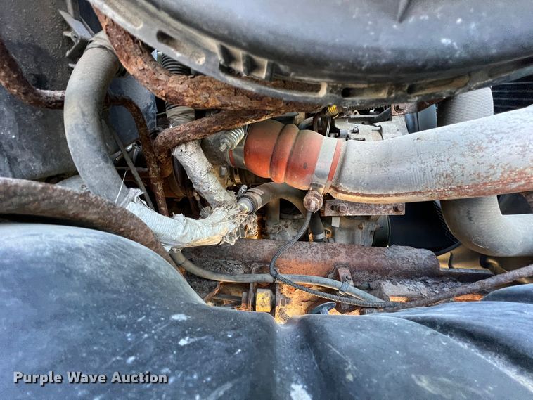 image for item KR9557 2008 International 4300  flatbed truck