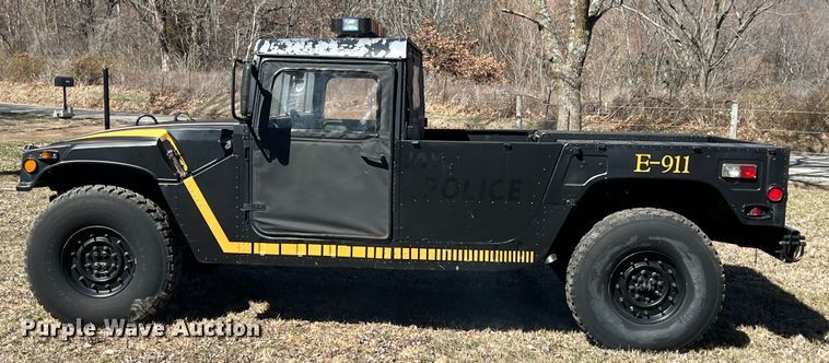 image for item KR9561 1990 Am General M998 Humvee