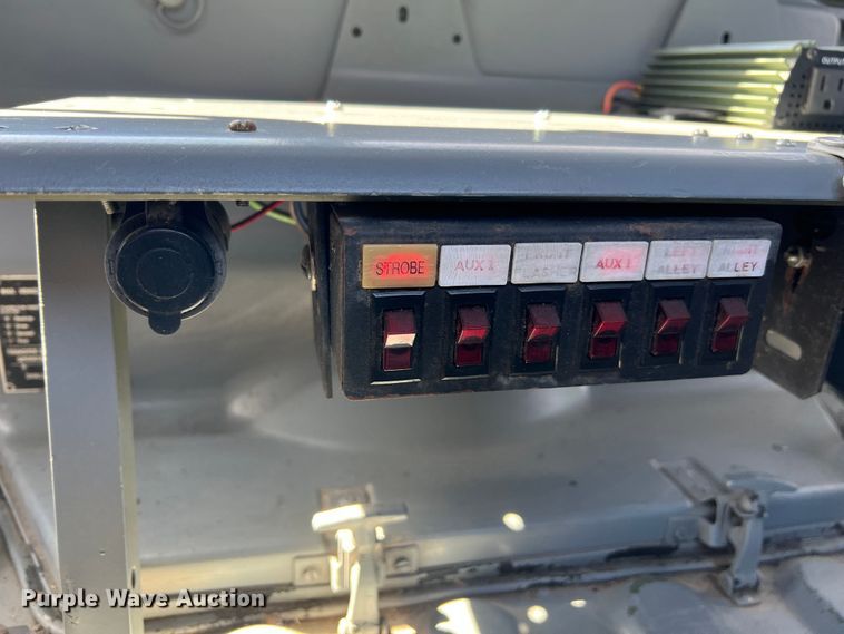 image for item KR9561 1990 Am General M998 Humvee