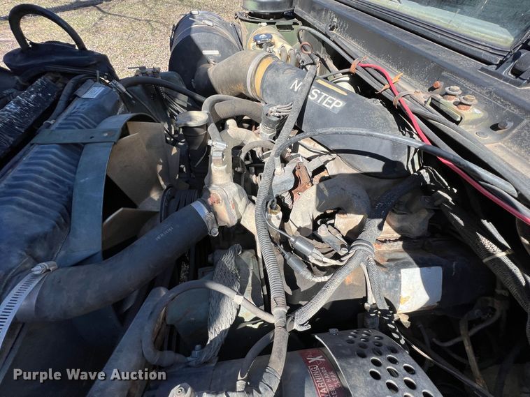 image for item KR9561 1990 Am General M998 Humvee