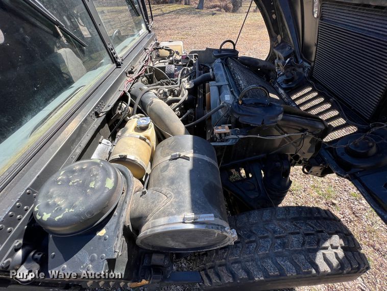 image for item KR9561 1990 Am General M998 Humvee