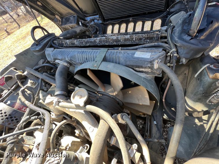 image for item KR9561 1990 Am General M998 Humvee