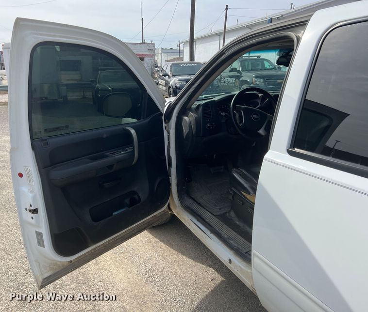 image for item KR9592 2009 Chevrolet Silverado 1500  Crew Cab pickup truck