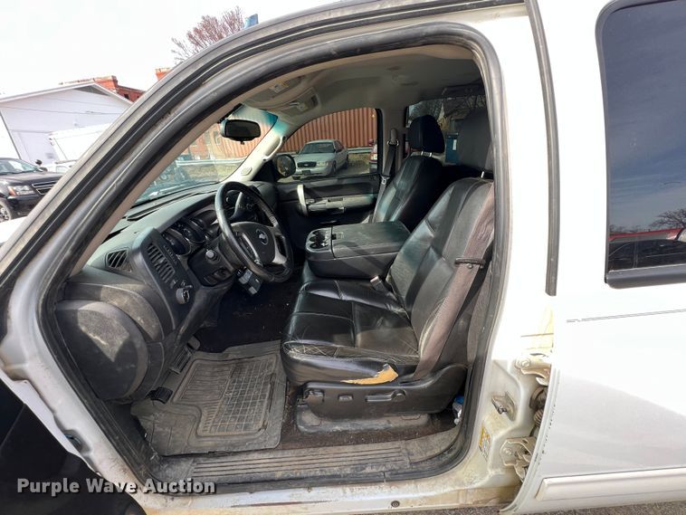 image for item KR9592 2009 Chevrolet Silverado 1500  Crew Cab pickup truck