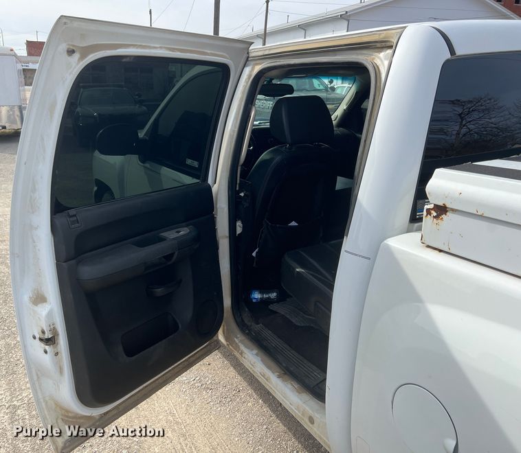 image for item KR9592 2009 Chevrolet Silverado 1500  Crew Cab pickup truck