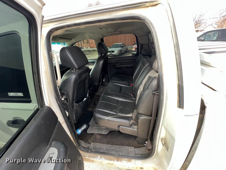 image for item KR9592 2009 Chevrolet Silverado 1500  Crew Cab pickup truck