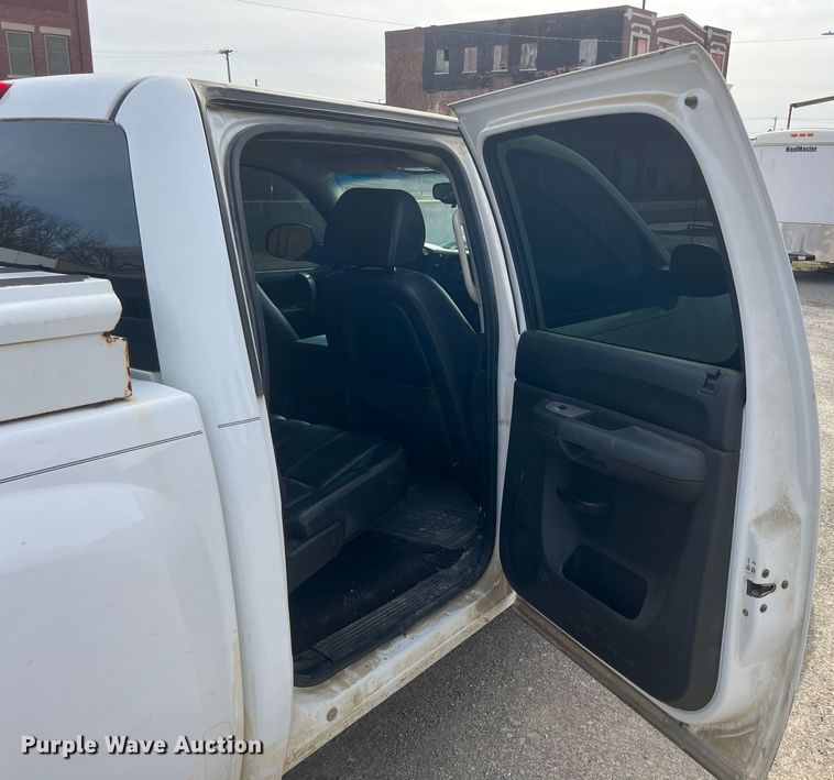 image for item KR9592 2009 Chevrolet Silverado 1500  Crew Cab pickup truck