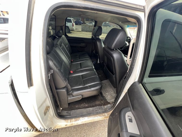 image for item KR9592 2009 Chevrolet Silverado 1500  Crew Cab pickup truck