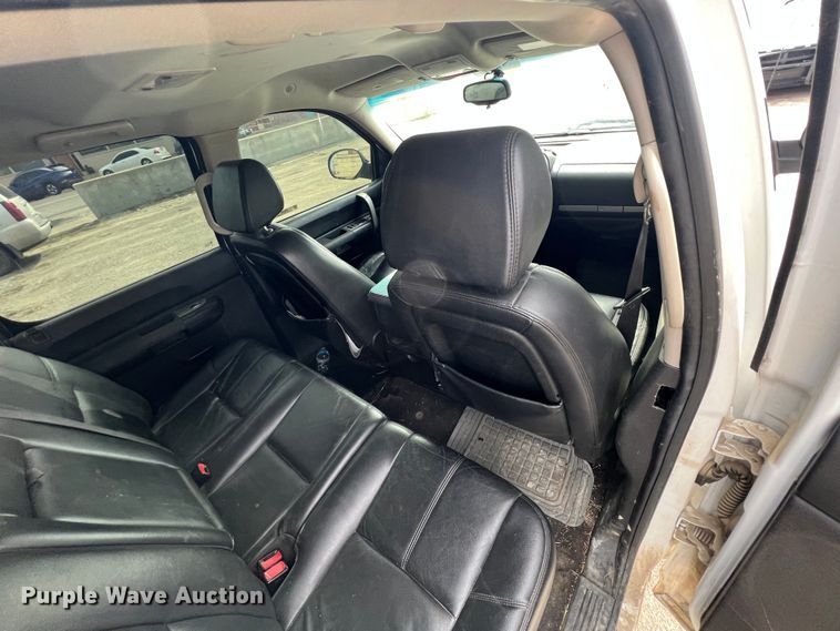 image for item KR9592 2009 Chevrolet Silverado 1500  Crew Cab pickup truck