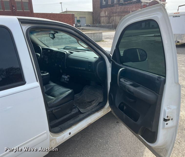 image for item KR9592 2009 Chevrolet Silverado 1500  Crew Cab pickup truck