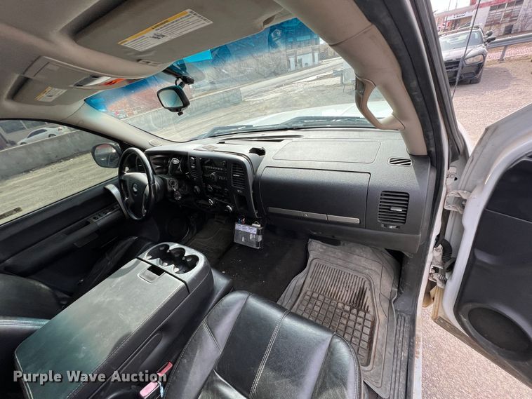 image for item KR9592 2009 Chevrolet Silverado 1500  Crew Cab pickup truck