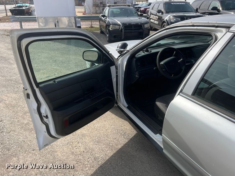 image for item KR9593 2008 Ford Crown Victoria Police Interceptor