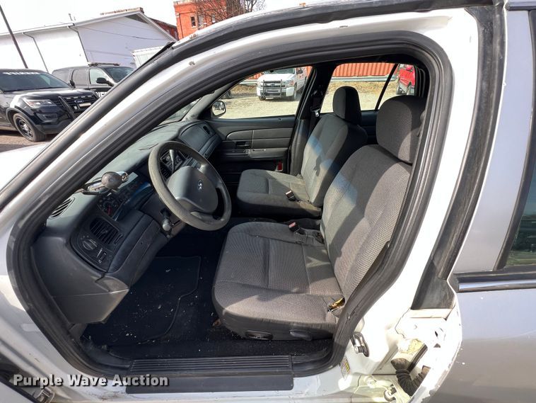 image for item KR9593 2008 Ford Crown Victoria Police Interceptor
